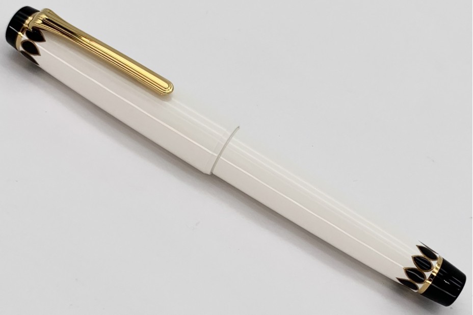 Sailor ProGear Classic Ko Maki-e Dot's Fountain Pen