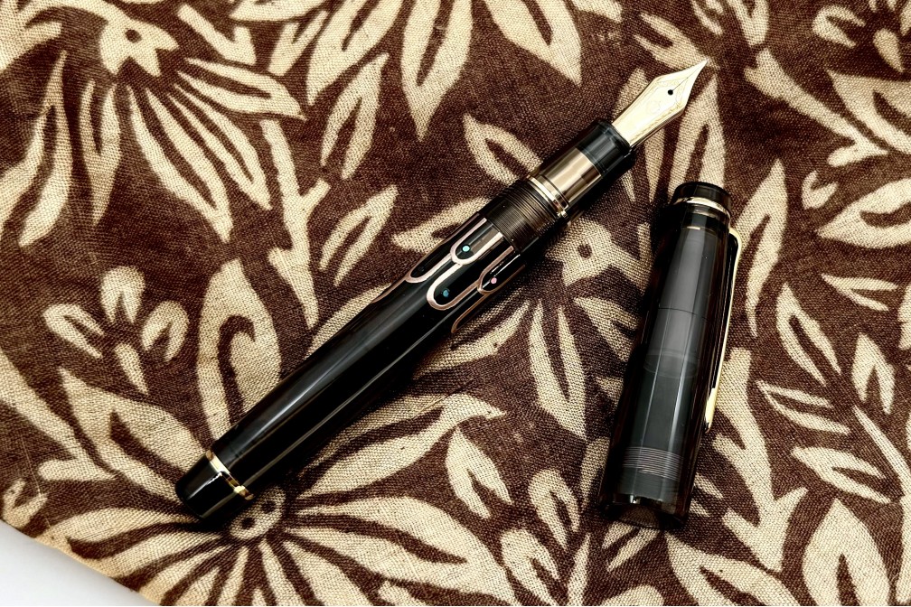 Sailor Professional Gear Classic Ko Maki-e Ala SV Fountain Pen