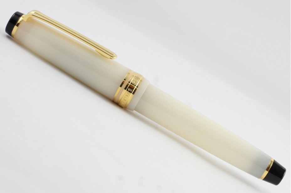 Sailor ProGear Slim Four Seasons Meigetsu Ivory Lame Fountain Pen