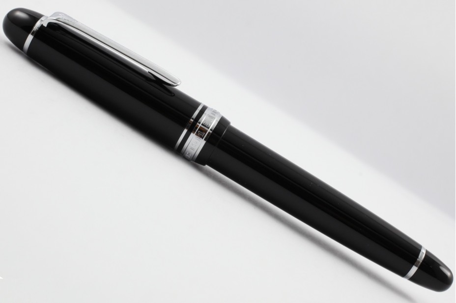 Sailor Promenade Black Rhodium Trim Fountain Pen