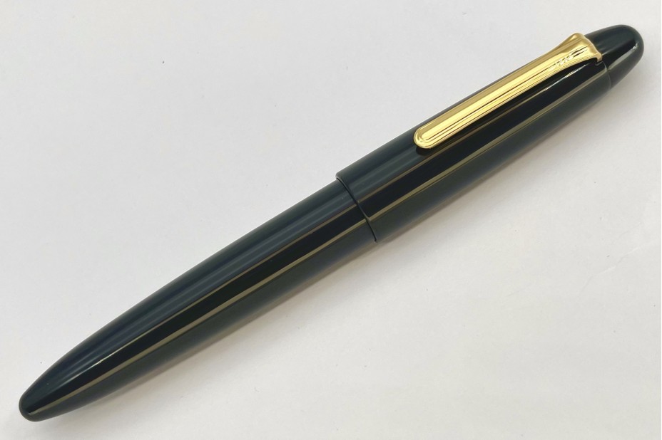 Sailor Special Edition King of Pens (KOP) Kaga Urushi Dusk Blue Gold Trim Fountain Pen