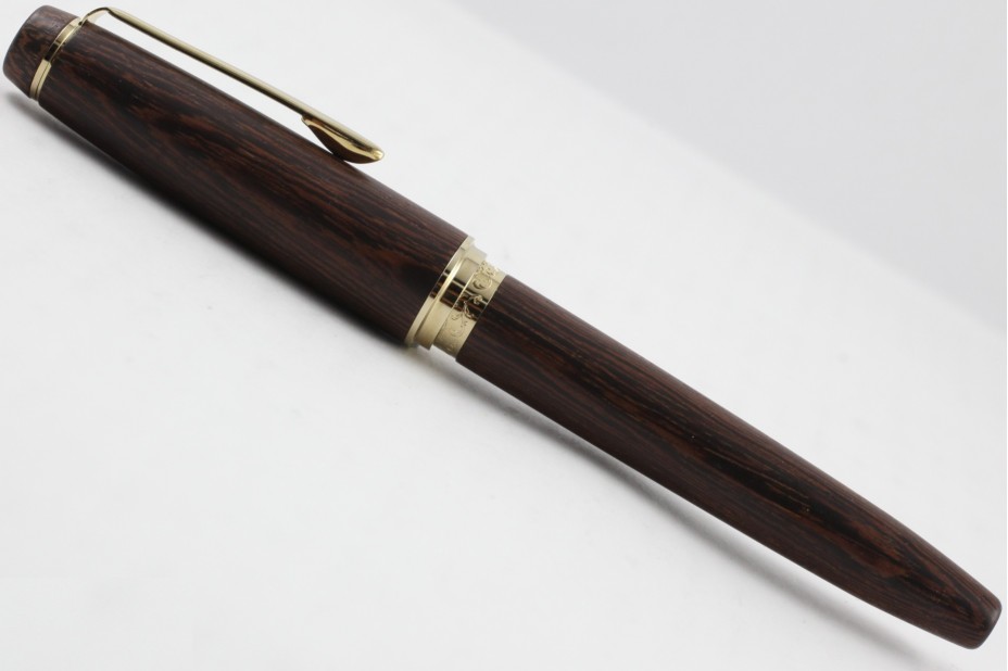 Sailor Zaimoku Iron wood Gold Trim Fountain Pen