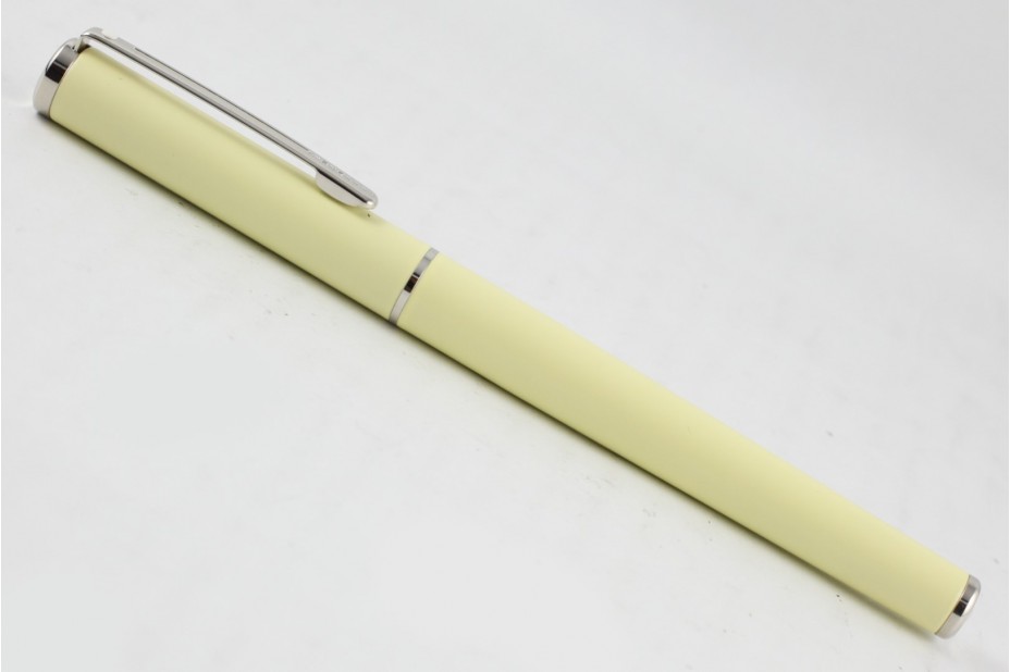 Sheaffer Agio 9098 Tranquil Yellow CT Fountain Pen