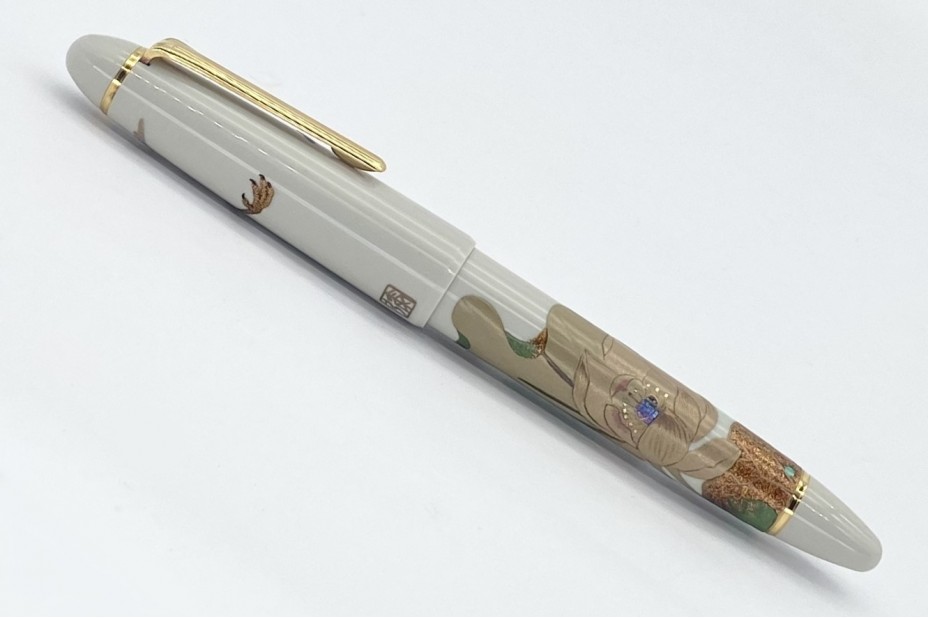 Sailor Supreme White Maki-e Lotus and Heron Fountain Pen